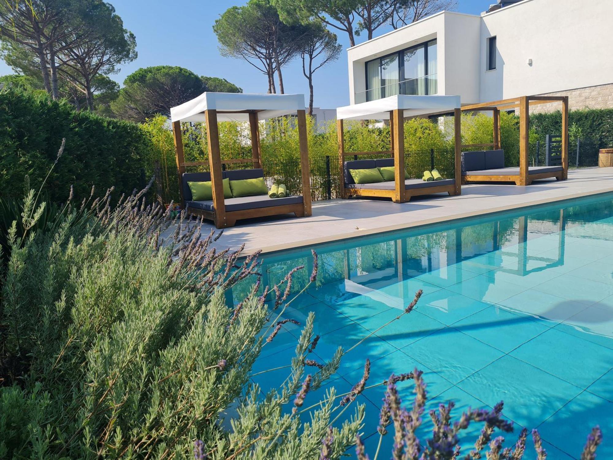 Rosemarine Villas Durrës Exterior foto